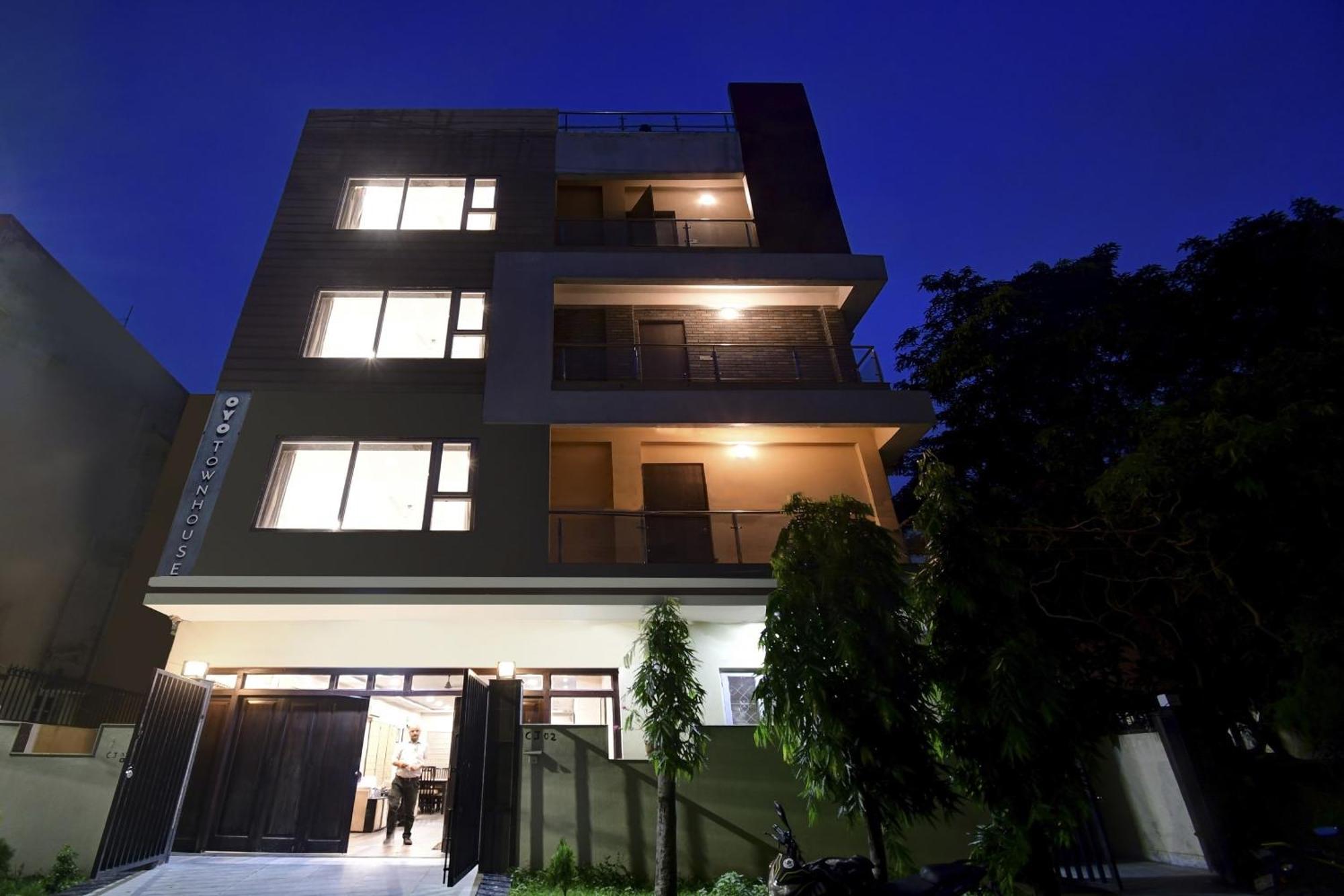 Super Townhouse All In One Kolkata Exterior photo