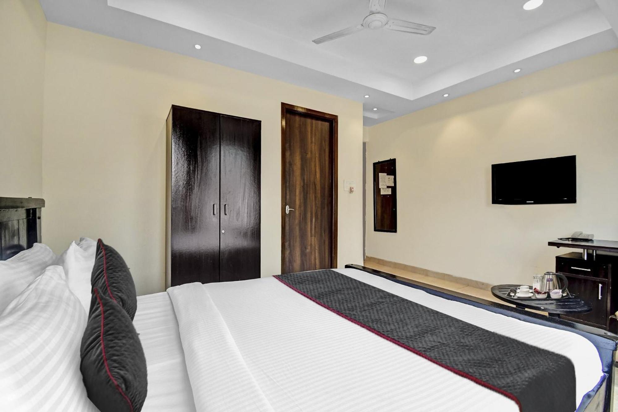 Super Townhouse All In One Kolkata Exterior photo